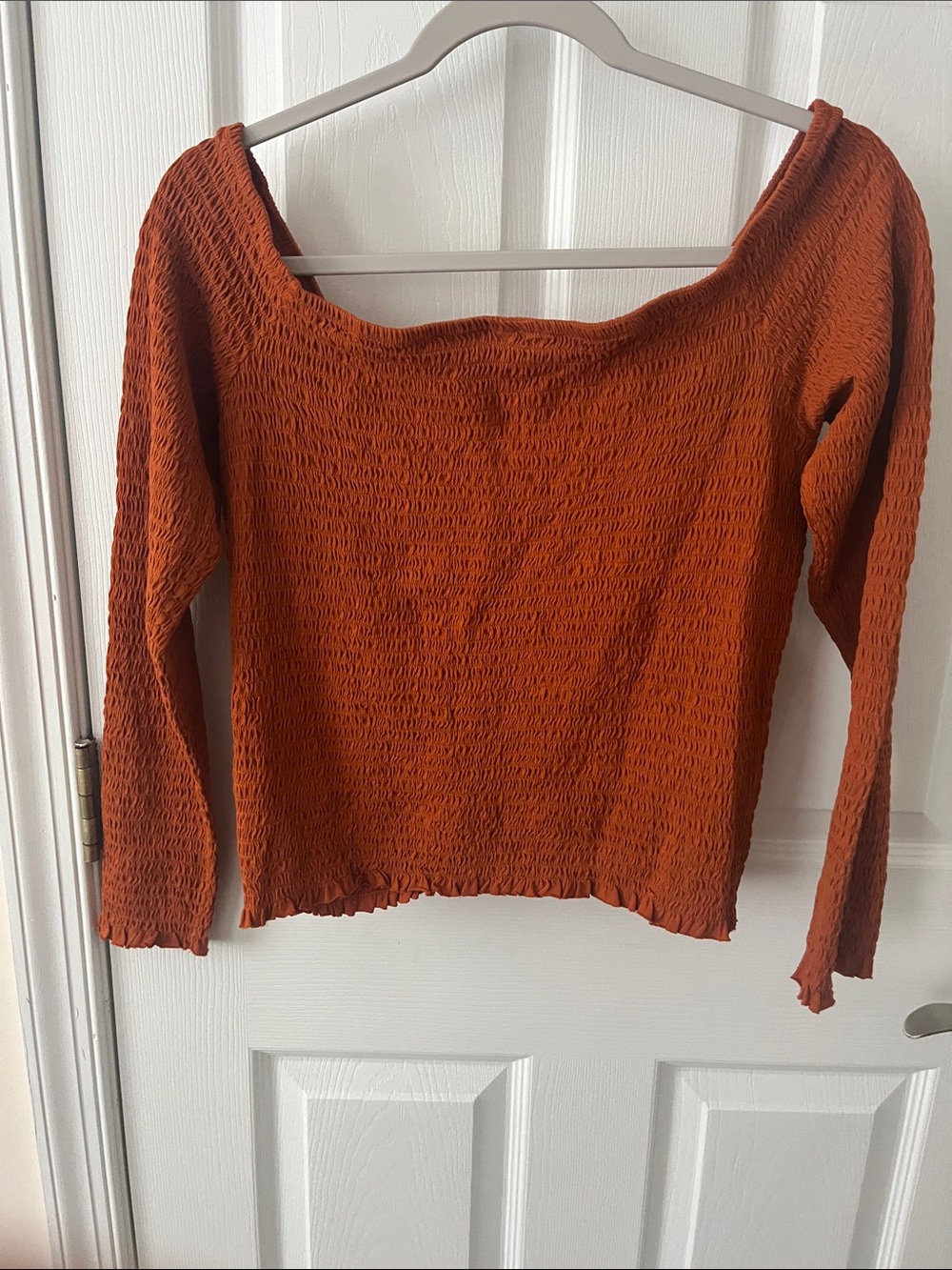 bp Rust Textured Long-Sleeve Ruched Front Top - Picture 3 of 3